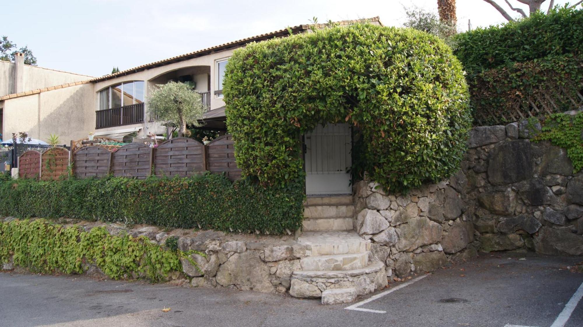 Charmant 2P Au Calme, Jardin, Piscine, Vue Panoramique Et Stationnement Villeneuve-Loubet Exterior foto